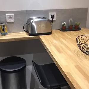 Chaleureux Au Coeur Du Panier Apartment Marseilles